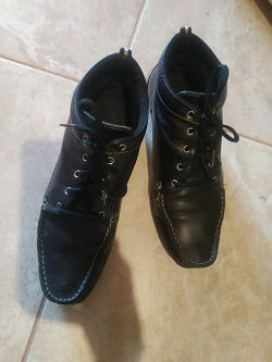 Отдается в дар «Чёрные обувные шнурки.»