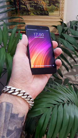 Отдается в дар «Телефон Xiaomi Redmi 4X»