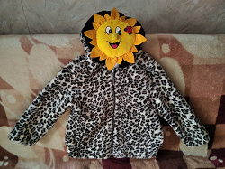 Отдается в дар «Курточка из искусственного меха для девочки, лет на 6»