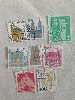 Отдается в дар «Немецкие марки, прошедшие почту.»