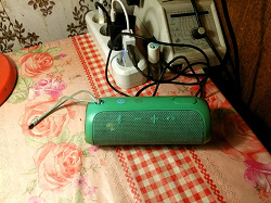 Отдается в дар «Колонка JBL оригинал ПРОБЛЕМА С РАЗЪЕМОМ ЗАРЯДА»