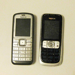 Отдается в дар «Две Nokia»