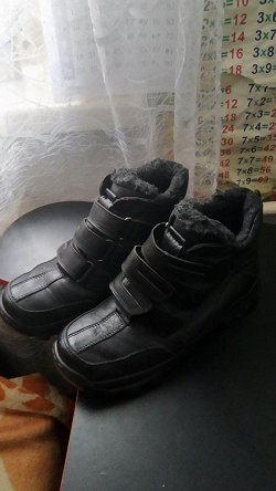 Отдается в дар «Зимние кожаные ботинки»
