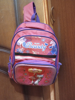 Отдается в дар «Рюкзак школьный для девочки»