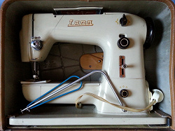 Отдается в дар «Швейная машинка LADA T132»