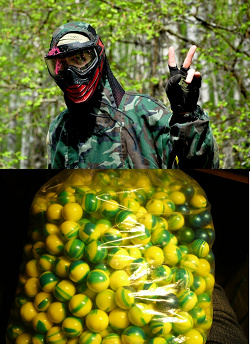 Отдается в дар «400 пейнтбольных шариков»