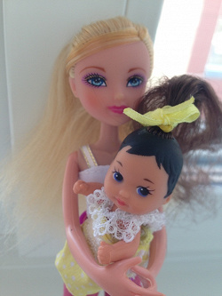 Отдается в дар «Куклы — целая Барби и на запчасти»