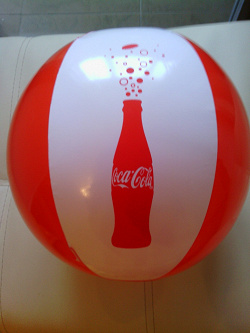Отдается в дар «пляжный мяч Кока-Кола»