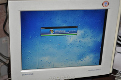 Отдается в дар «жк монитор Samsung SyncMaster 570S TFT»