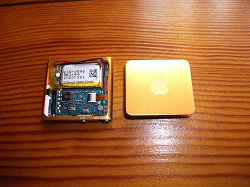 Отдается в дар «Плеер iPod Shuffle 2 Гб Золотой Сломанный»