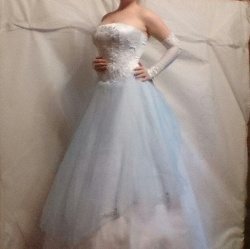 Отдается в дар «новое свадебное платье»