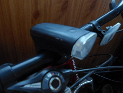 Отдается в дар «Велосипедный фонарик Triled (Sigma Sport)»
