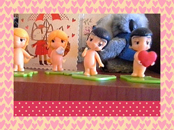 Отдается в дар «Мальчик «Love is»»