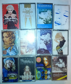 Отдается в дар «Аудиокассеты Мадонна 5 шт»