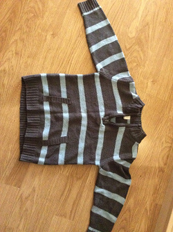 Отдается в дар «свитер на мальчика 3 года»