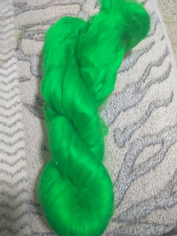 Отдается в дар «Акрил волокно зелёное.»