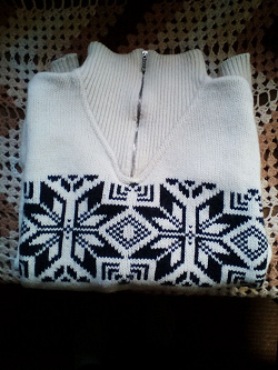 Отдается в дар «Мужской свитер (большой размер)»
