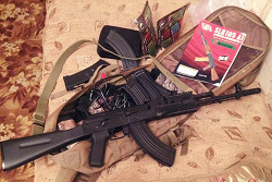Отдается в дар «Страйкбольный привод SLR 105 a1, требует ремонта + аксессуары»