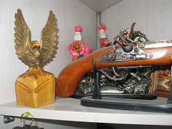 Отдается в дар «Деревянная статуэтка орёл, времён СССР»