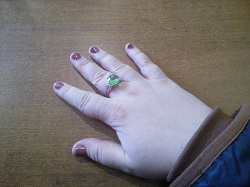 Отдается в дар «Серебряное кольцо 925 пр., с зел. лаб.Топазом. 23 размер»