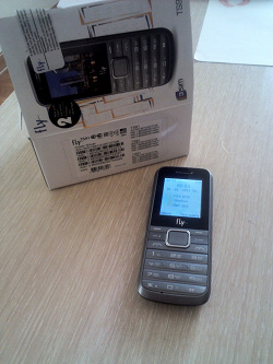 Отдается в дар «Новый мобильный телефон на 3 SIM Fly TS91»