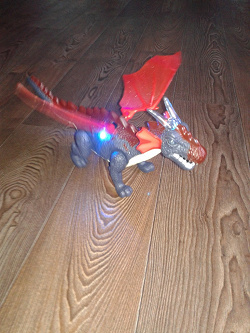 Отдается в дар «Игрушка динозавр»