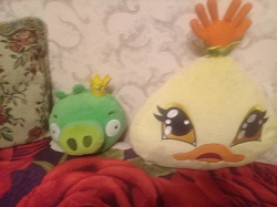 Отдается в дар «король свинтусов из Angry Birds»
