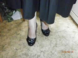 Отдается в дар «Туфли черные кожаные размер 33-34»