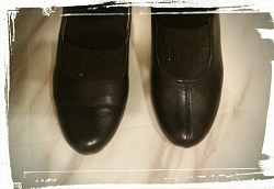 Отдается в дар «Туфли осенние чёрные, новые, размер 38»
