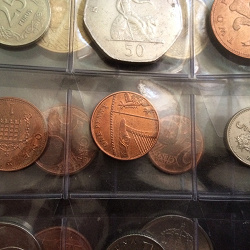 Отдается в дар «монеты Великобритания 1 пенни 6 шт.»