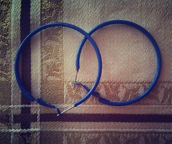 Отдается в дар «Синие серьги-кольца»