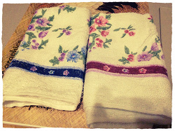 Отдается в дар «Две новых салфетки/полотенца»