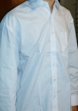 Отдается в дар «Классические белые рубашки прямого кроя с длинным рукавом. S, M, L, XL.»