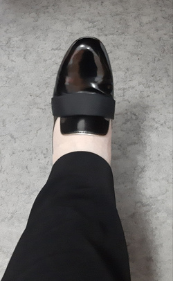Отдается в дар «Туфли черные на широком каблуке»
