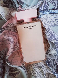 Отдается в дар «Narciso Rodrigues for her»