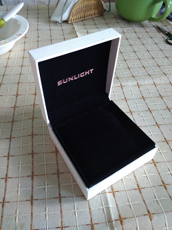Отдается в дар «Подарочная коробочка от Sunlight»