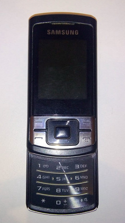 Отдается в дар «Телефон Samsung C3050 (слайдер)»
