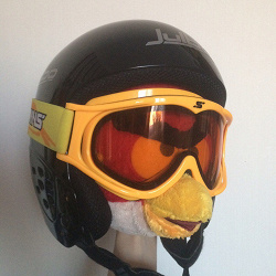 Отдается в дар «шлем и очки для лыж-сноуборда»