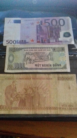Отдается в дар «Купюра Вьетнама 1000 донг»