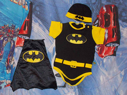 Отдается в дар «Два детских костюма Бэтмена.»