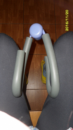 Отдается в дар «Тренажер Torneo Thigh Master»