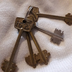 Отдается в дар «Ключи.»