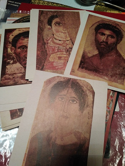 Отдается в дар «Открытки с античными портретами»