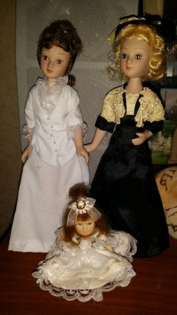 Отдается в дар «Фарфоровые куклы Дамы эпохи от Деагостини»