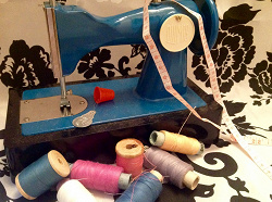 Отдается в дар «Детская швейная машинка»