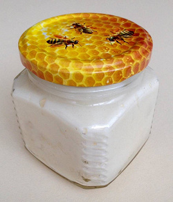 Отдается в дар «Сливочный мёд»