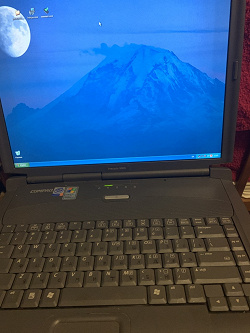Отдается в дар «ноутбук старый Compaq Presario 3000»