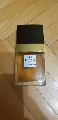 Отдается в дар «Духи Chanel №5»