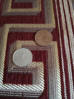 Отдается в дар «две монетки (Австрия и Чехия)»