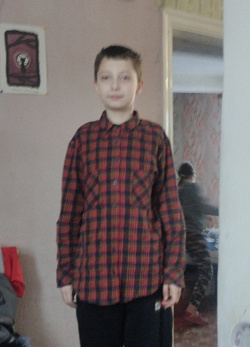 Отдается в дар «рубашка мальчику 12 лет»